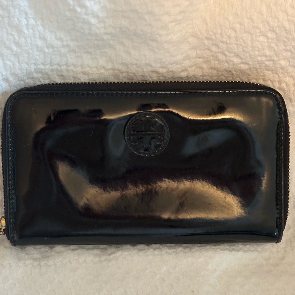 Black Tory Burch Patent Leather Zip around wallet